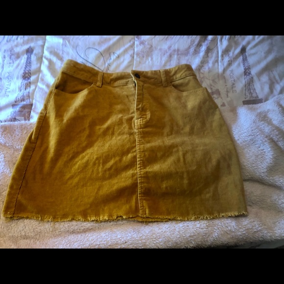 Forever 21 mustard color - Picture 2 of 3